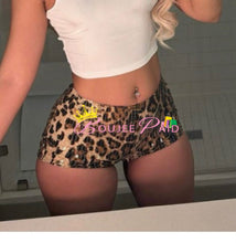 Load image into Gallery viewer, Leopard Print Shorts
