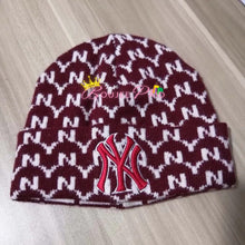 Load image into Gallery viewer, New York Yankees Beanie
